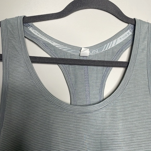 Under Armour Striped Racer Back Tank - Picture 4 of 6